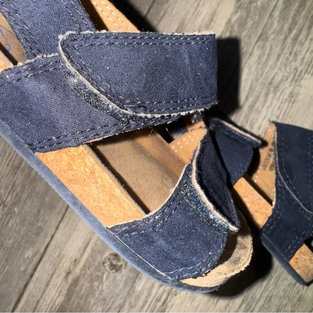 ☀️6/$20☀️ H&M Kids Navy Blue Strap Sandals